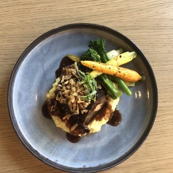 Bronze Bird - Mezcal braised short rib with roast carrots and saffron potato purée - Beer, Wine & Spirits Near Me - San Diego, California Bronze Bird - Mezcal braised short rib with roast carrots and saffron potato purée - Beer, Wine & Spirits Near Me - San Diego, California