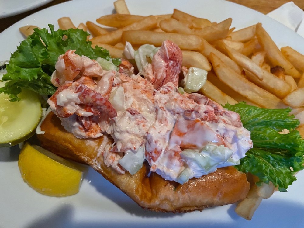 THE BREACHWAY GRILL 29 Photos & 180 Reviews 1 Charlestown Beach Rd