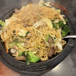 Mikado Sushi Santa Maria - Beef Yakisoba, delicious
