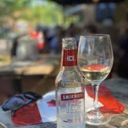 The Kilt & Clover - Pino Grigio and Smirn Off