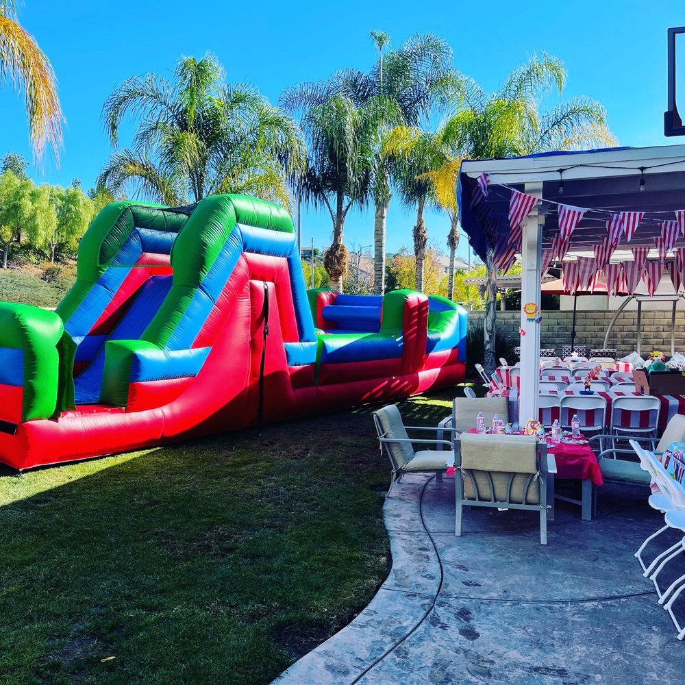 SCV BOUNCE COMPANY with 111 real customer photos Updated August 2024 105 Reviews Santa