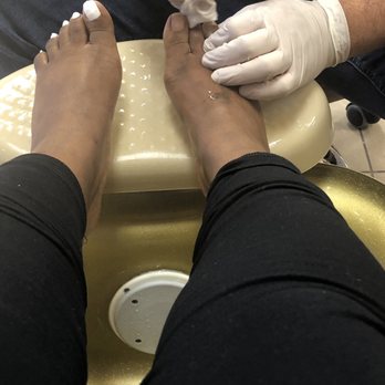 Diva Nail Spa - Nail Salons Near Me - Garner, North Carolina