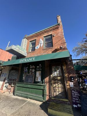 Broadway Oyster Bar by null