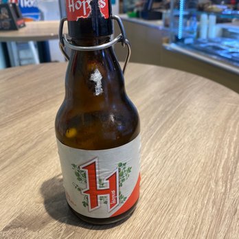 De Pistolei - Of course they have beer! - Sandwiches Near Me - Brussels, BRU