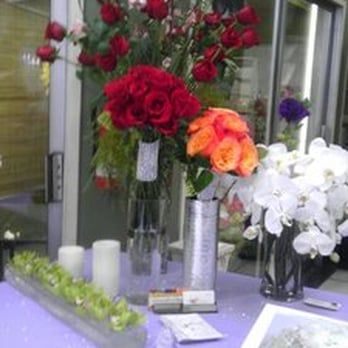 Wedding Day Hostess - Plaza Florist Flower Decorations - Wedding Planning Near Me - San Carlos, California Wedding Day Hostess - Plaza Florist Flower Decorations - Wedding Planning Near Me - San Carlos, California