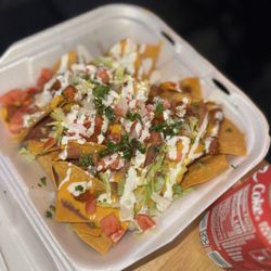 Taqueria Los Chilangos - Nachos de Al Pastor