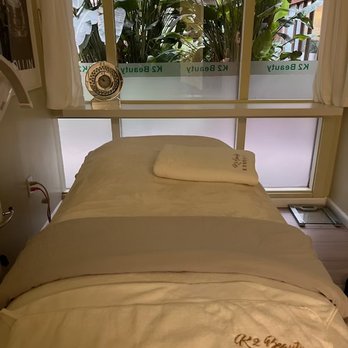 K2 Beauty - There are three separate individual treatment rooms and a large treatment room with three or four separate adjustable treatment beds - Skin Care Near Me - Daly City, California K2 Beauty - There are three separate individual treatment rooms and a large treatment room with three or four separate adjustable treatment beds - Skin Care Near Me - Daly City, California