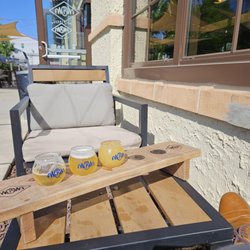 Wilmington Brew Works - Delicious summer flight to enjoy the day
