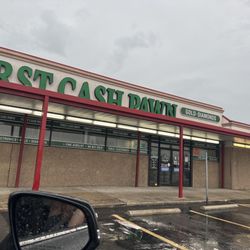 First Cash Pawn - Terrible store.