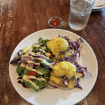 Scratch Kitchen - scratch benedict - Breakfast & Brunch Near Me - Honolulu, Hawaii