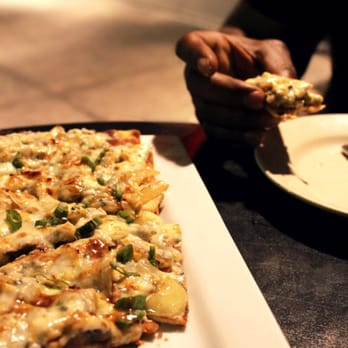 Parkway Tavern - Chicken & Gorgonzola Flatbread - Sports Bars Near Me - Plano, Texas Parkway Tavern - Chicken & Gorgonzola Flatbread - Sports Bars Near Me - Plano, Texas