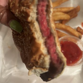 Los Compadres Mexican Restaurant - Hickory - Undercooked burgers - Mexican Near Me - Hickory, North Carolina