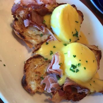 la Madeleine - Cafes Near Me - Pearland, Texas
