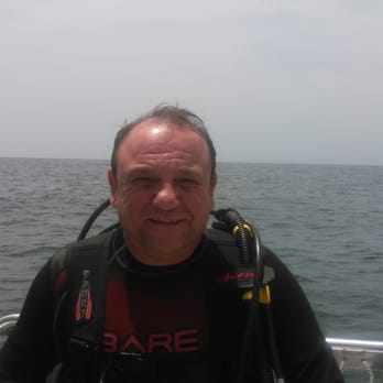 Diving In Dive Charters - Scuba Diving Near Me - Pensacola, Florida