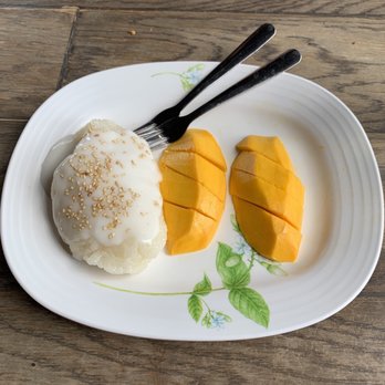 NaraDeva Thai Restaurant - Mango rice - Thai Near Me - Orlando, Florida NaraDeva Thai Restaurant - Mango rice - Thai Near Me - Orlando, Florida