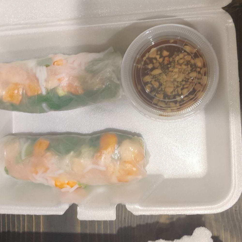 MamaMi Vietnamese Kitchen - Shrimp spring roll appetizer - Vietnamese Near Me - Williamstown, New Jersey MamaMi Vietnamese Kitchen - Shrimp spring roll appetizer - Vietnamese Near Me - Williamstown, New Jersey