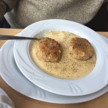 Peach's Restaurant - Salmon patties with cheese grits! - American Near Me - Chicago, Illinois Peach's Restaurant - Salmon patties with cheese grits! - American Near Me - Chicago, Illinois