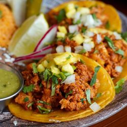 El Halal Amigos - Pollo A Pastor Tacos