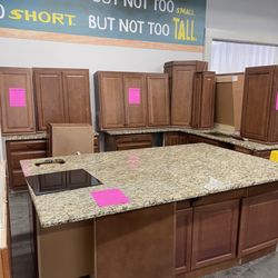 Pineville ReStore - Habitat Charlotte Region - Full kitchen cabinet and countertop set l