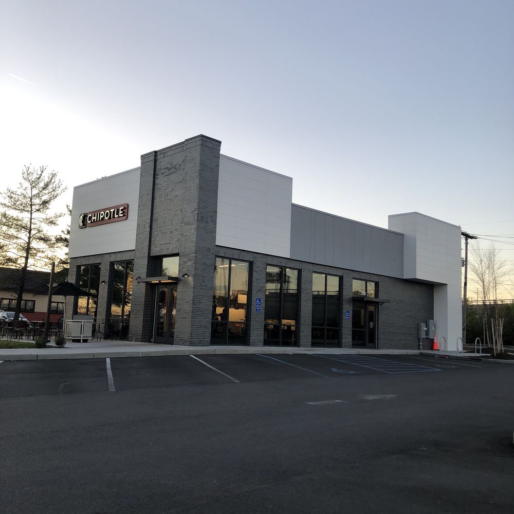 CHIPOTLE MEXICAN GRILL Updated September 2024 3151 W 3rd St