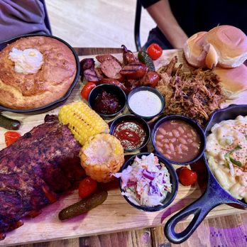 Ole Red - Stay Country Bar-B-Que Board - Southern Near Me - Las Vegas, Nevada