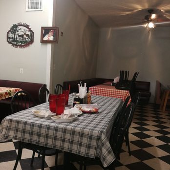 Heidi's Country Cafe - Dining room - American Near Me - Taneyville, Missouri Heidi's Country Cafe - Dining room - American Near Me - Taneyville, Missouri