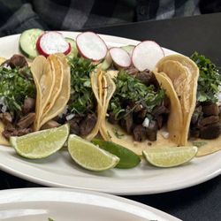 Cielo maya Mexican restaurant - Lengua Tacos