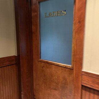 Red Lobster - Entry to Restroom - Seafood Near Me - Bridgeton, Missouri Red Lobster - Entry to Restroom - Seafood Near Me - Bridgeton, Missouri