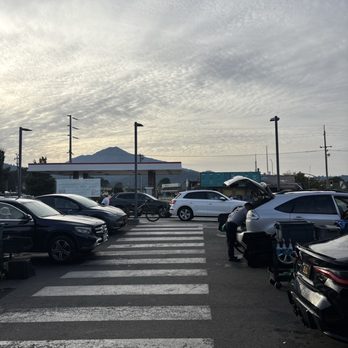 Shineology - Lucky Dr - Car Wash Near Me - Larkspur, California Shineology - Lucky Dr - Car Wash Near Me - Larkspur, California