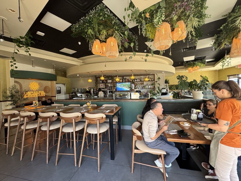 Picanta Mexican Kitchen - Photo 2