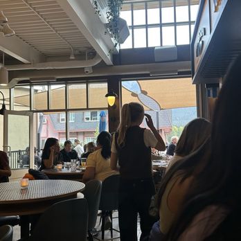 Lupo - Italian Near Me - Banff, Alberta