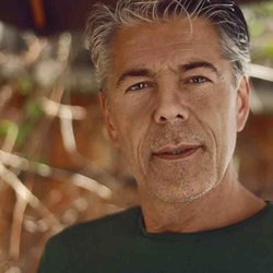 Dental Labor MOLARES - Danke Achim und an das gesamte Team für die super QUALITÄT. Der " Beißer " von James Bond  hat einen Konkurrenten.