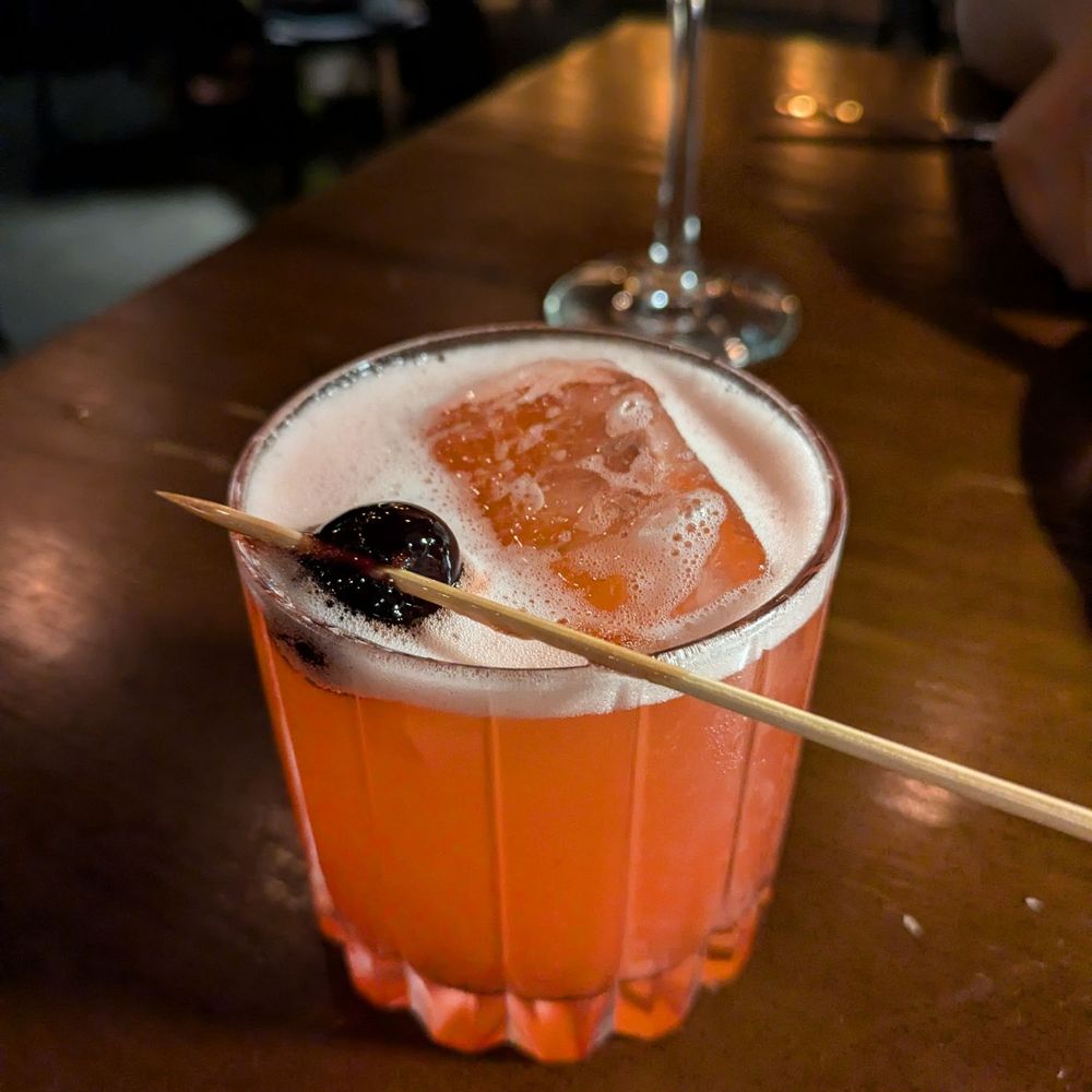 Le Chick - Berry sour - Cocktail Bars Near Me - Miami, Florida Le Chick - Berry sour - Cocktail Bars Near Me - Miami, Florida