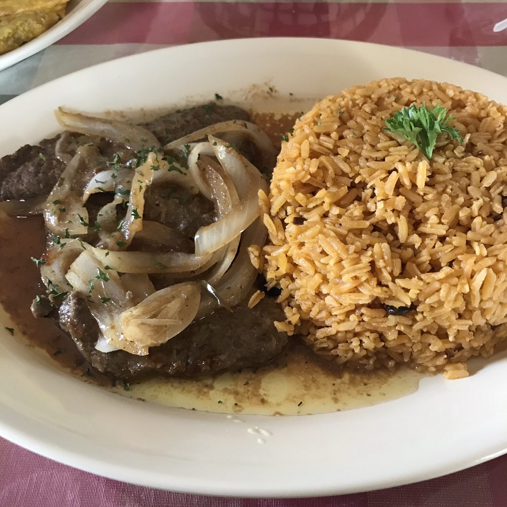 Tropical Maná - Bistec encebollado y arroz con gandules. - Puerto Rican Near Me - Lawton, Oklahoma Tropical Maná - Bistec encebollado y arroz con gandules. - Puerto Rican Near Me - Lawton, Oklahoma