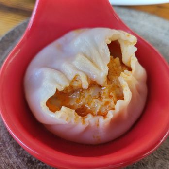 Dumpling Home - Numb & Spicy Pork Xiao Long Bao, inside view - Dim Sum Near Me - San Francisco, California Dumpling Home - Numb & Spicy Pork Xiao Long Bao, inside view - Dim Sum Near Me - San Francisco, California