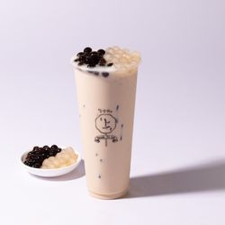 Shang Yu Lin - Yinyang Boba Milk Tea.
Shang Yu Lin Premium Milk Tea with boba and signature Tapioca Cube