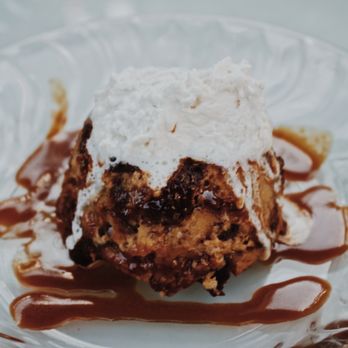 Chester Common Table - cinnamon banana bread pudding - Comfort Food Near Me - Chester, Massachusetts