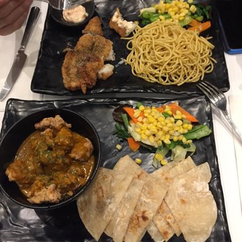 ZenQ - Taiwanese curry chicken with roti ($8.9) and fried fish with spaghetti - Desserts Near Me - Markham, Ontario