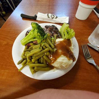 Golden Corral Buffet & Grill - Steak and potatoes - American Near Me - Texarkana, Texas Golden Corral Buffet & Grill - Steak and potatoes - American Near Me - Texarkana, Texas