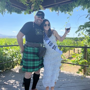 Rockin' Wine Tours - Wine Tours Near Me - Temecula, California