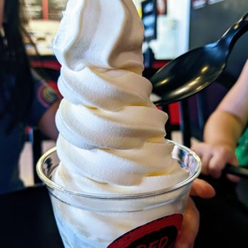 Red Circle Ice Cream - Vanilla Soft Serve - Desserts Near Me - Houston, Texas Red Circle Ice Cream - Vanilla Soft Serve - Desserts Near Me - Houston, Texas