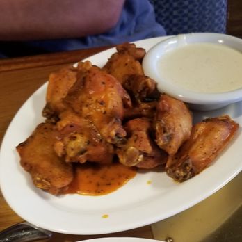 Skippers - Buffalo wings - New American Near Me - Northport, New York