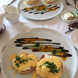 Eggs Benedict