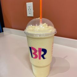 Dunkin' - Triple mango shake