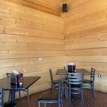 North Georgia Barbeque - the interior of a restaurant - Barbeque Near Me - Dahlonega, Georgia North Georgia Barbeque - the interior of a restaurant - Barbeque Near Me - Dahlonega, Georgia