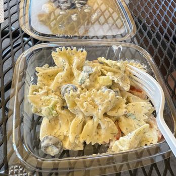 Gateway Sandwich - Homemade Mac salad - Sandwiches Near Me - Williams, Arizona