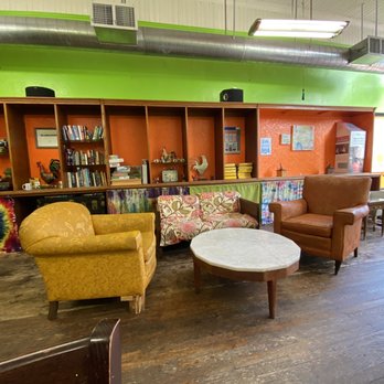 Red Cup Cafe & Deli - Lounge area - lots of comfy seating - Delis Near Me - Chesterton, Indiana