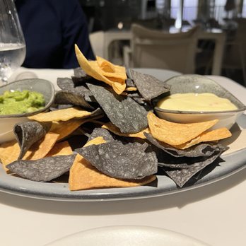 Hearth 61 - Chips and guac - New American Near Me - Paradise Valley, Arizona Hearth 61 - Chips and guac - New American Near Me - Paradise Valley, Arizona