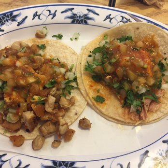 Taqueria Sonoma - One grilled and one shredded chicken taco - Mexican Near Me - Sonoma, California Taqueria Sonoma - One grilled and one shredded chicken taco - Mexican Near Me - Sonoma, California