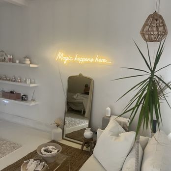 Skin Revival - Entry way/waiting area - Skin Care Near Me - Pacifica, California Skin Revival - Entry way/waiting area - Skin Care Near Me - Pacifica, California